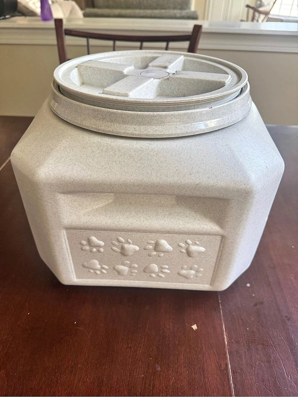 Gamma2 Vittles Vault Outback Pawprint Pet Food Storage Container